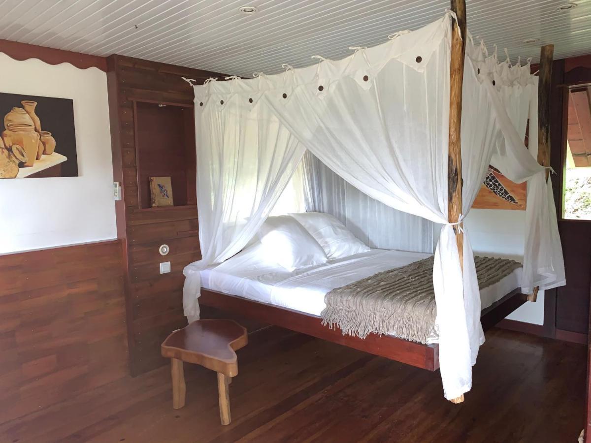 Domaine Karaibes Villa Deshaies Ngoại thất bức ảnh