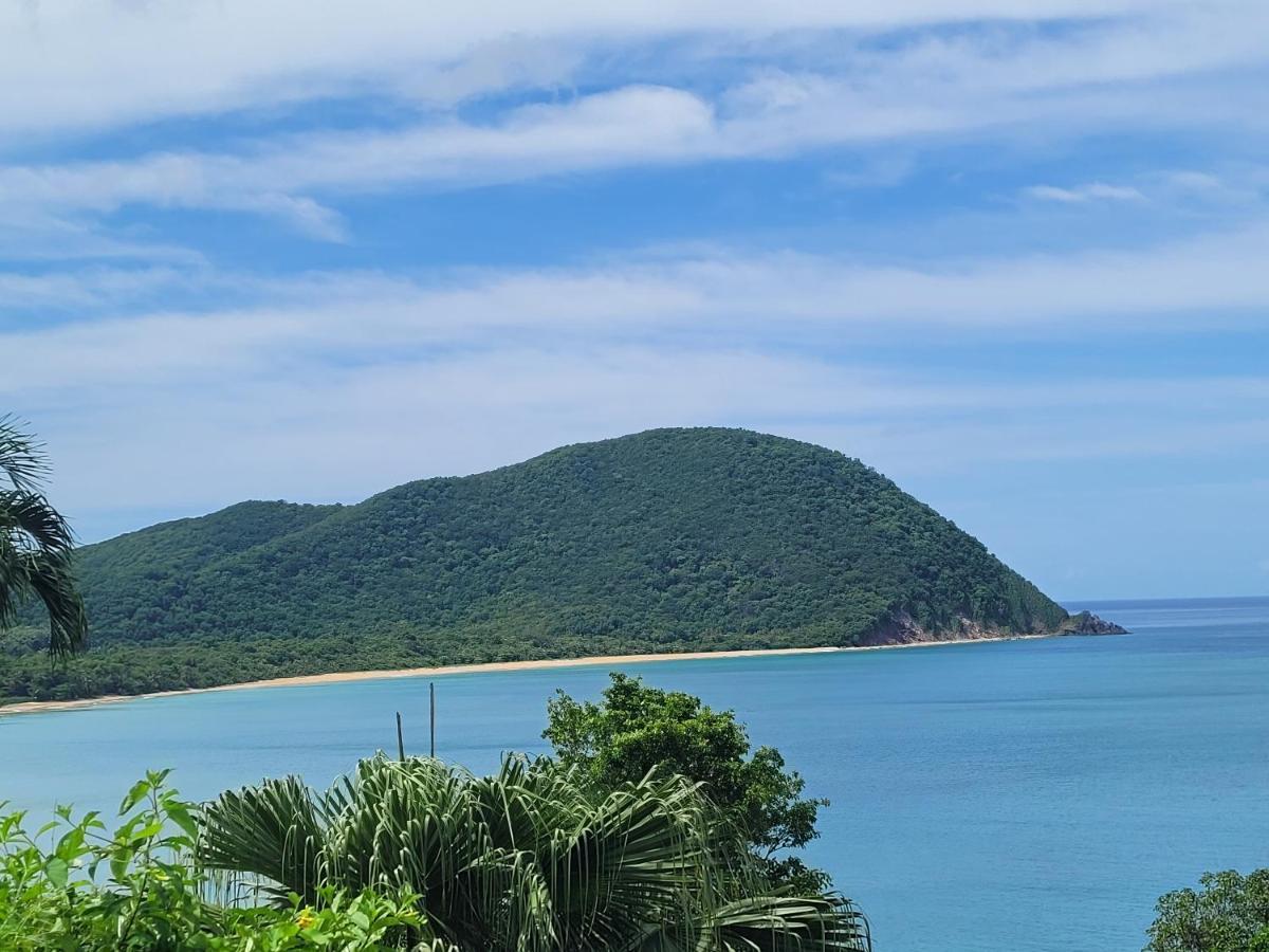 Domaine Karaibes Villa Deshaies Ngoại thất bức ảnh